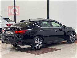 نيسان ألتيما